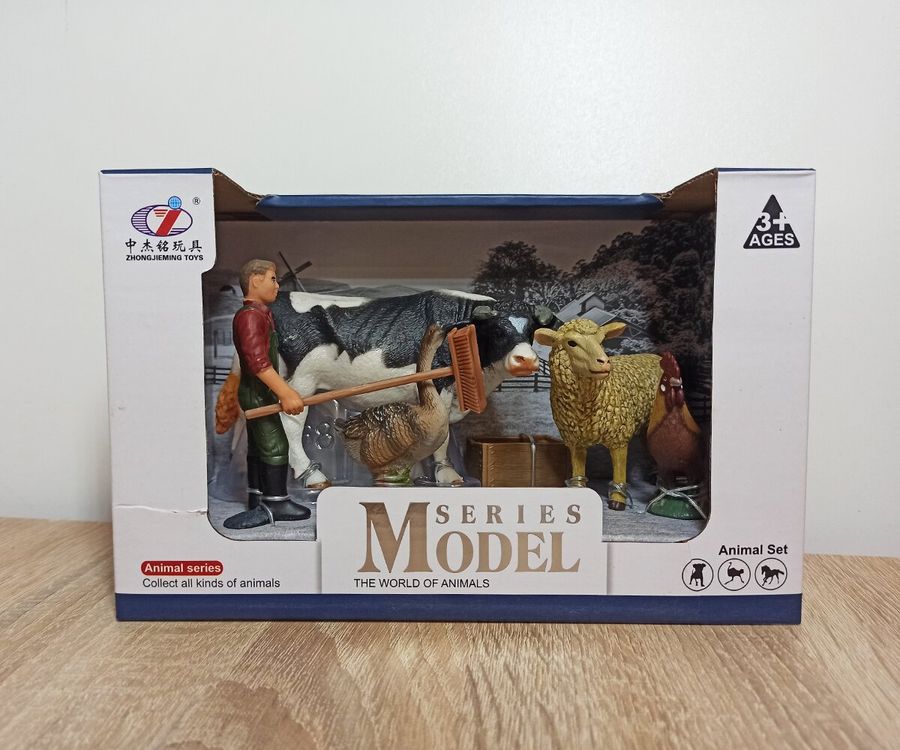 Набор животных "Ферма" Series Model Q 9899-X15-2 (мужчина с щеткой, корова, овца, петух, гусь)